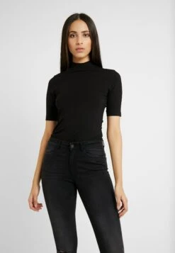 2Pack - Basic T-Shirt - White/Black -Even-Odd Store bd9895037f6245e29733e6b2ea31084f