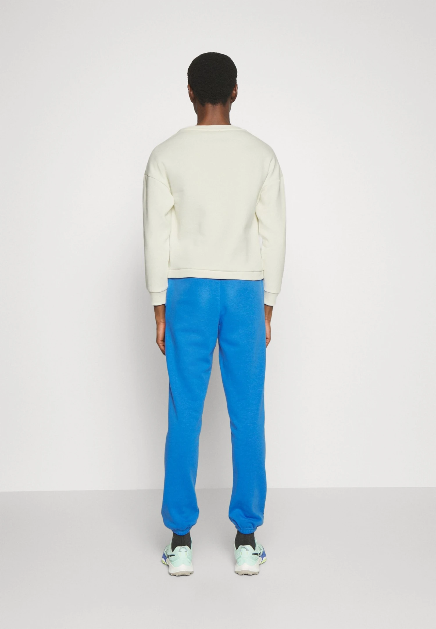 Sweatshirt - Beige 3 Sweatshirt - Beige - Image 3