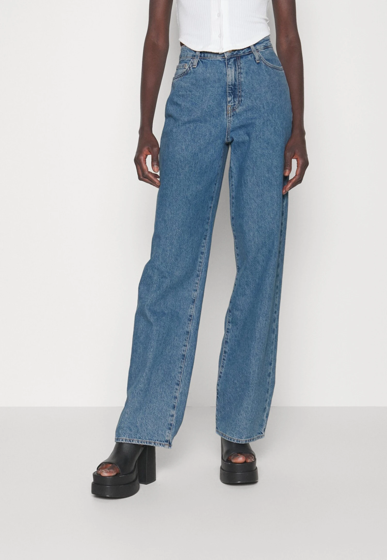 Relaxed Fit Jeans - Light Blue Denim 1 Relaxed Fit Jeans - Light Blue Denim