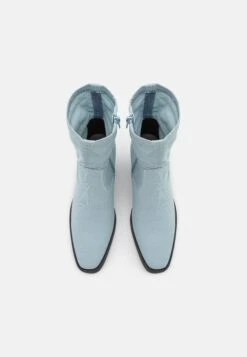Even&Odd Classic Ankle Boots - Light Blue -Even-Odd Store c57d8aa763f443e9a26a5ad690a06c44