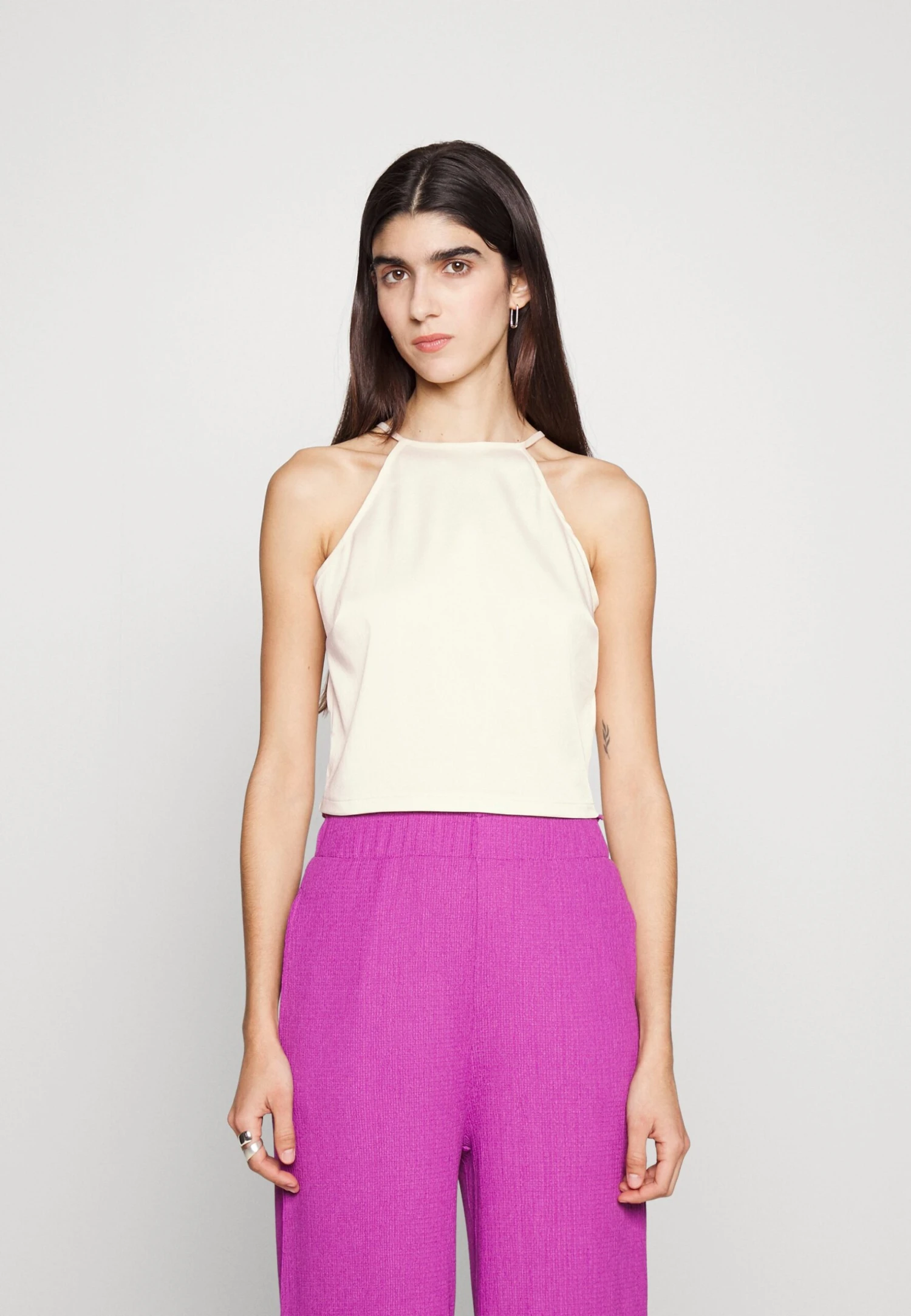 Even&Odd Top - Off White 1 Even&Odd Top - Off White