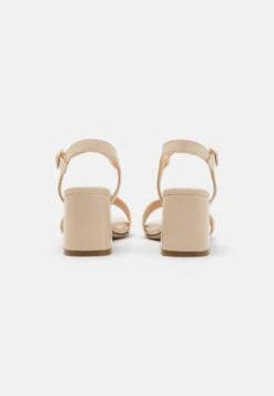 Even&Odd Sandals - Off White -Even-Odd Store ce8b5e4ec765499c9fb745efc5bd6791