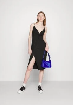 Even&Odd Eo-Ss23-C144-Sj / Strappy V Neck Knot Front Waist Midi Dress / 302 - Red - Day Dress - 802 - Black 13 Even&Odd Eo-Ss23-C144-Sj / Strappy V Neck Knot Front Waist Midi Dress / 302 - Red - Day Dress - 802 - Black -Even-Odd Store cf589921f8ab491c9bc94a76f19c14d1