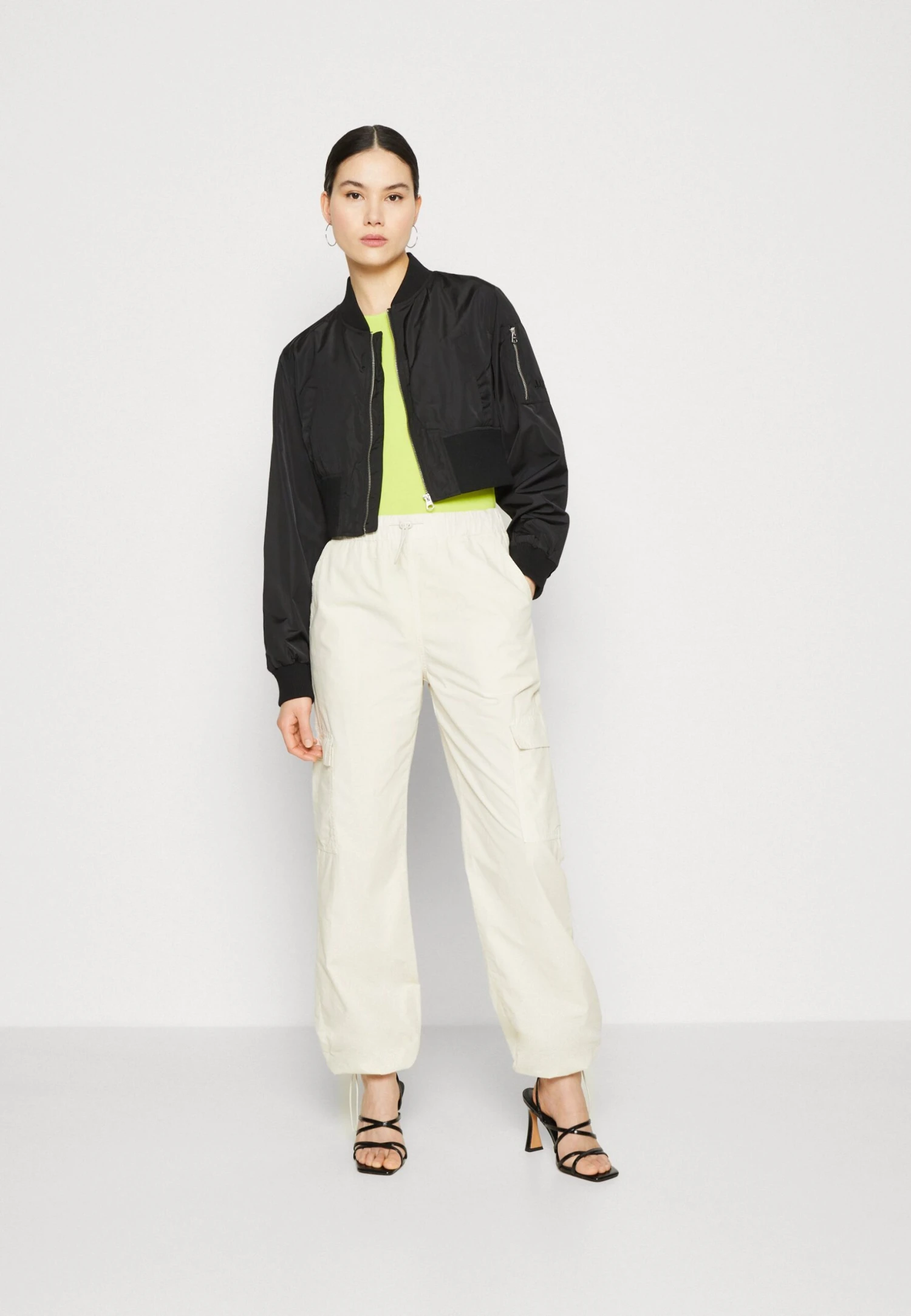 Even&Odd Cargo Trousers - Off-White 2 Even&Odd Cargo Trousers - Off-White - Image 2