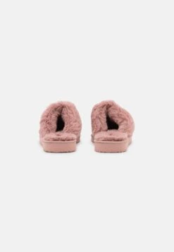 Even&Odd Slippers - Pink -Even-Odd Store ddbb99b12dfa4b7dbeb3d9b90475a59a