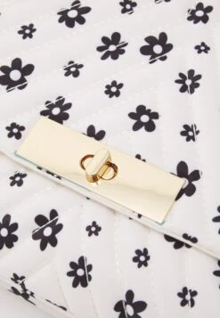 Even&Odd Handbag - Off-White -Even-Odd Store de0b4ac2c3bb40ecaf8d0421efdfc832