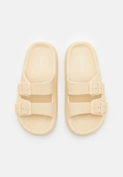Even&Odd Pool Slides - Off White -Even-Odd Store e5653ac6321d44e8b8df7d0934da2710