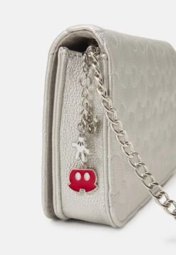 Even&Odd Disney Mickey Mouse - Clutch - Silver-Coloured 9 Even&Odd Disney Mickey Mouse - Clutch - Silver-Coloured -Even-Odd Store e5ee0392e5c043e5a23d6737253bafd8