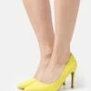 Classic Heels - Yellow
