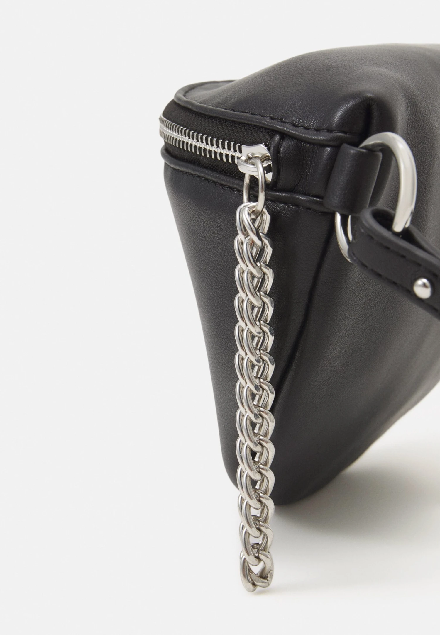 Even&Odd Bum Bag - Black 4 Even&Odd Bum Bag - Black - Image 4