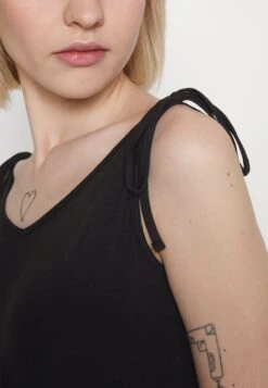 Even&Odd Maxi Dress - Maxi Dress -Even-Odd Store ec157e9f07d1427ea13efeb5628a9752