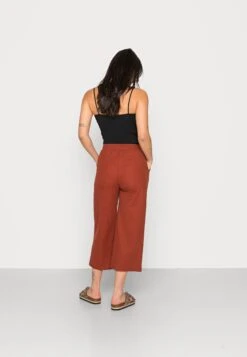 Even&Odd Trousers - Red -Even-Odd Store ec8b6e62b3034a6694df5ebfc99edb84