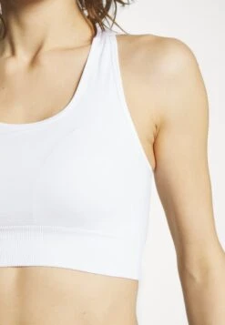 Medium Support Sports Bra - White 9 Medium Support Sports Bra - White -Even-Odd Store efe86d4ae97e4190a153211abaf5f117