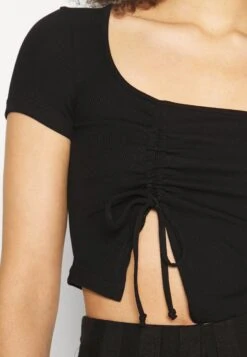 Print T-Shirt - Black 11 Print T-Shirt - Black -Even-Odd Store fb3b63d946474dacbf11395cd0c0e03e