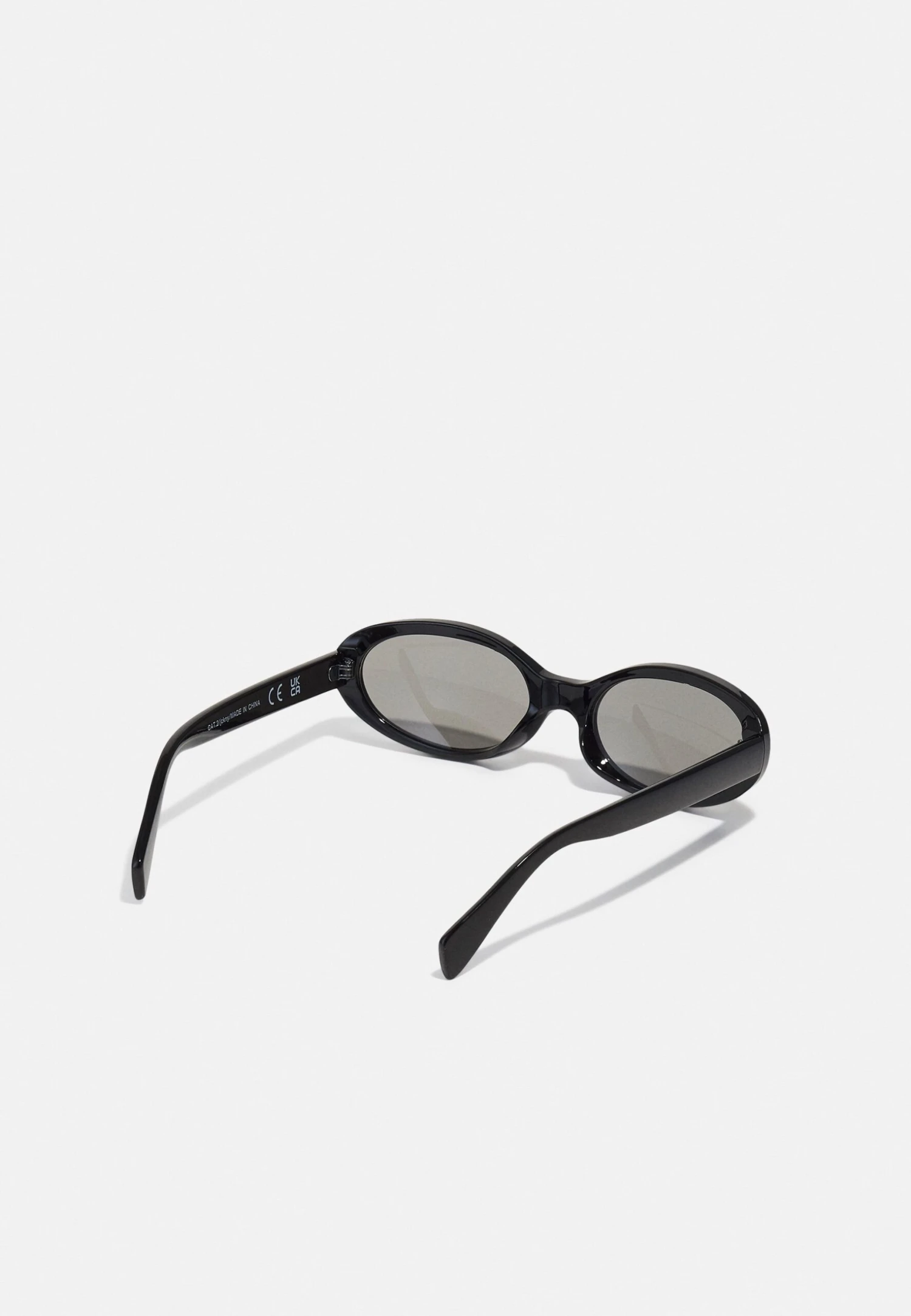 Even&Odd Sunglasses - Black 2 Even&Odd Sunglasses - Black - Image 2