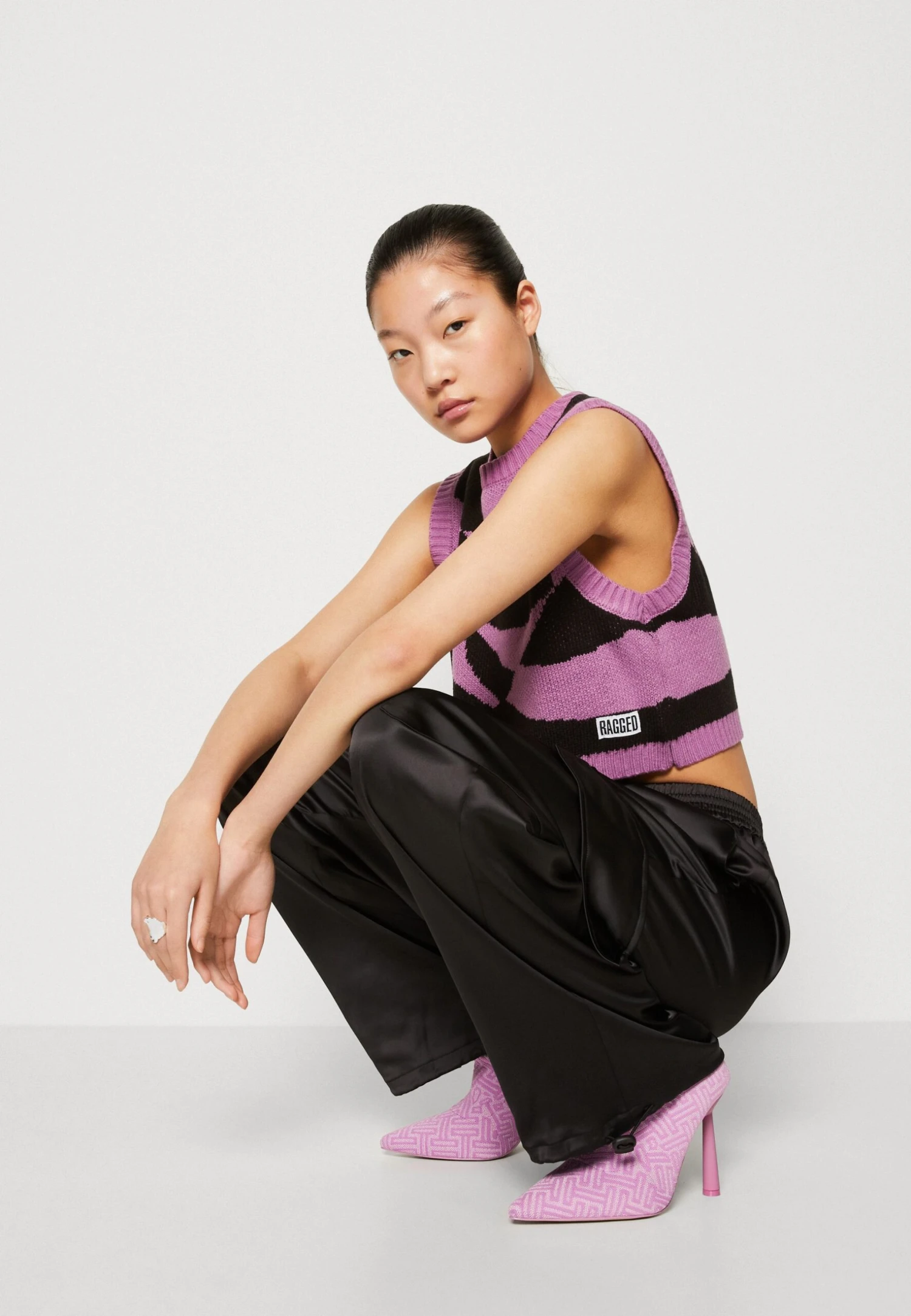 Even&Odd Cargo Trousers - Black 4 Even&Odd Cargo Trousers - Black - Image 4